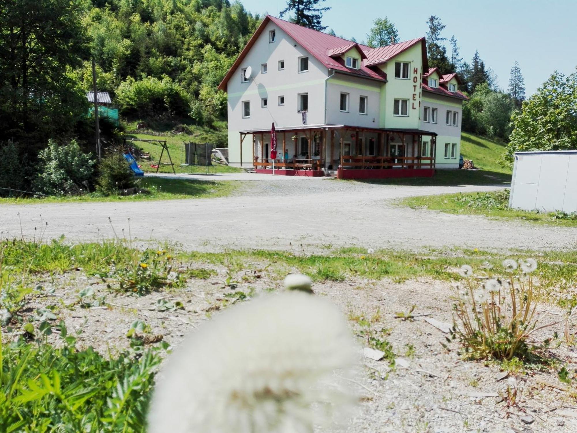 Hotel Bocy Oscadnica Exteriör bild